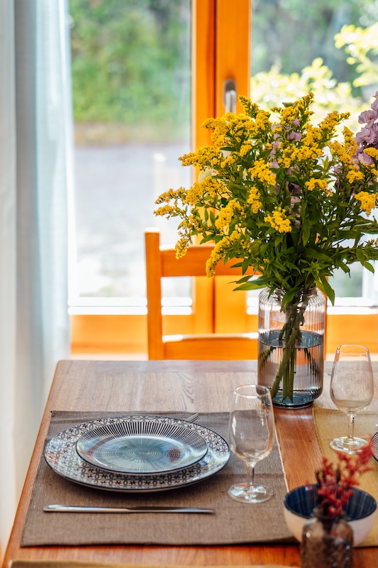 Accueil personnalisé avec un bouquet Un bouquet de fleurs fraiches, accueil à la Maison Stony