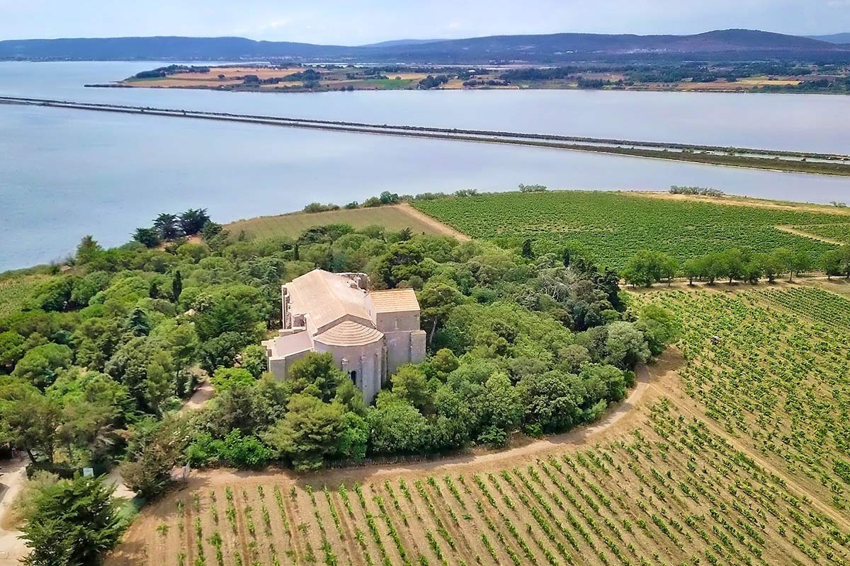 Notre coup de coeur avec la Cathédrale de Villeneuve les Maguelone