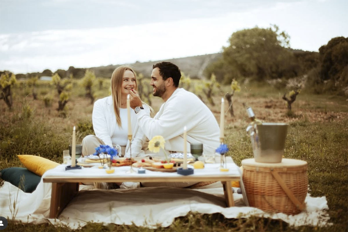 Pique nique dans les vignes pour un diner unique