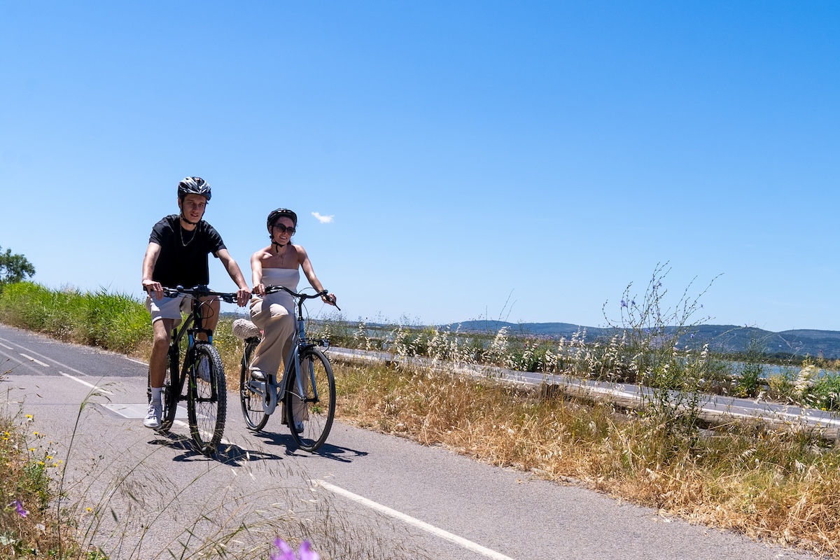 Notre partenaire local propose des vélos et équipement pour se balader depuis les gîtes