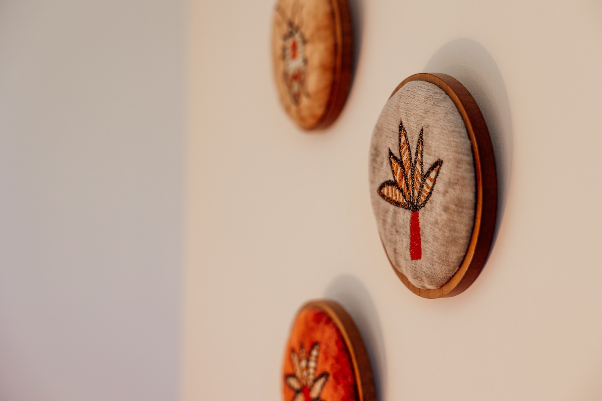 décoration de la chambre aux couleurs chaleureuse